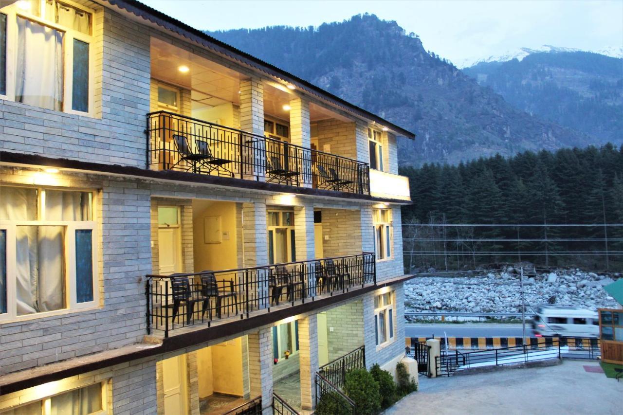 Hotel New Royal Manāli Zewnętrze zdjęcie