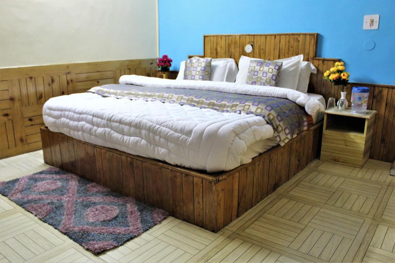 Hotel New Royal Manāli Zewnętrze zdjęcie