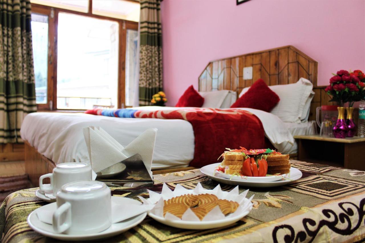 Hotel New Royal Manāli Zewnętrze zdjęcie