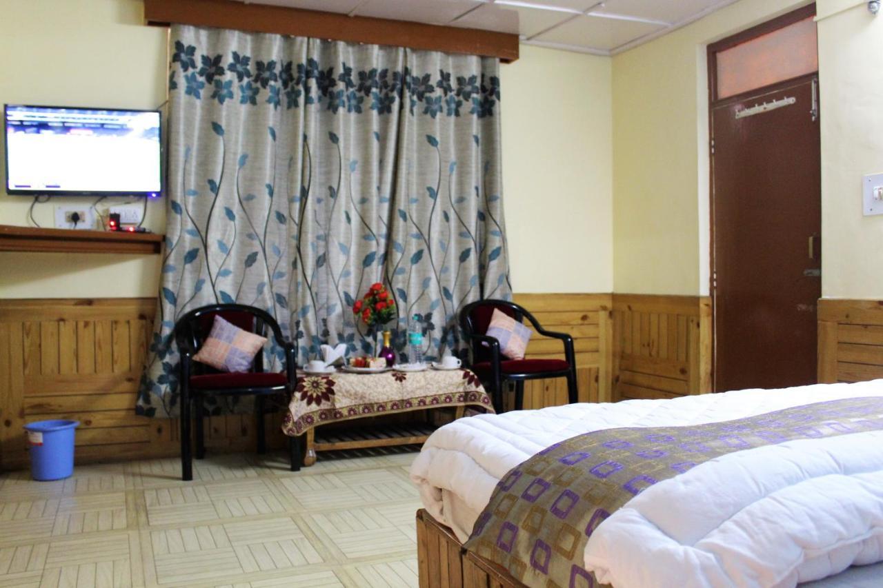 Hotel New Royal Manāli Zewnętrze zdjęcie