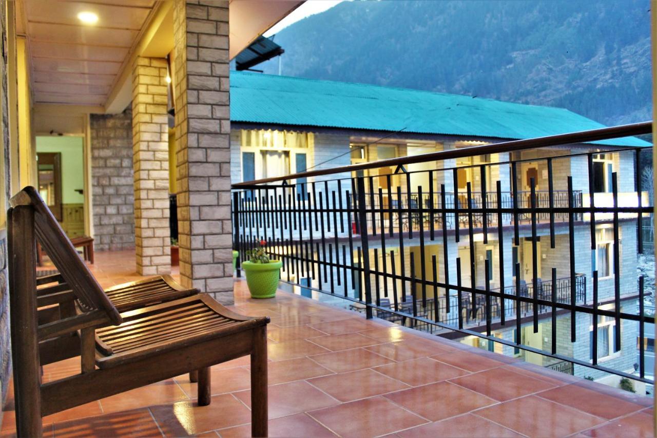 Hotel New Royal Manāli Zewnętrze zdjęcie