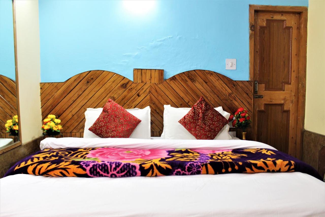Hotel New Royal Manāli Zewnętrze zdjęcie