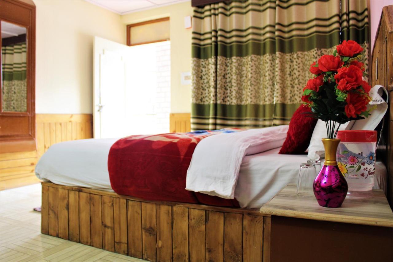 Hotel New Royal Manāli Zewnętrze zdjęcie